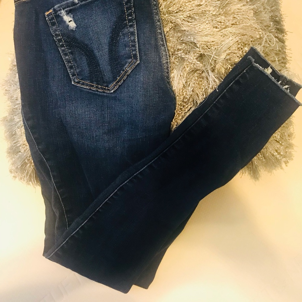Hollister original “Low Rise Supper Skinny”
